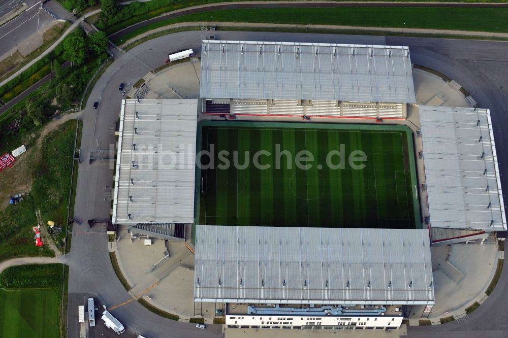 Essen von oben - RWE - Rot-Weiß Stadion in Essen im Bundesland Nordrhein-Westfalen