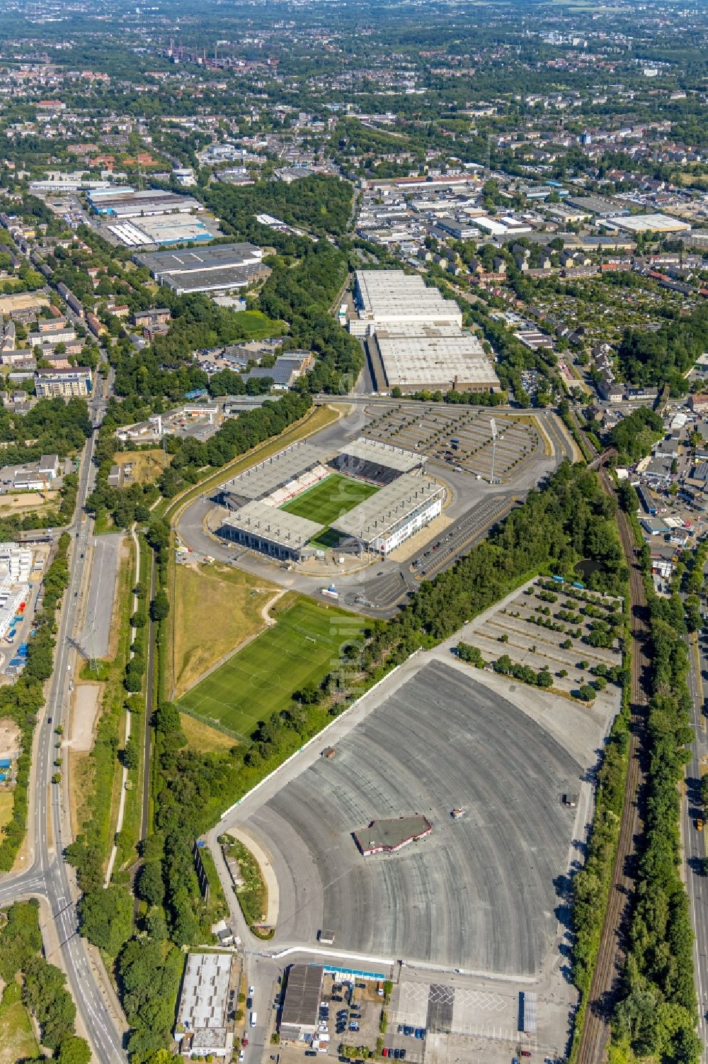 Essen von oben - RWE - Rot-Weiß Stadion in Essen im ...