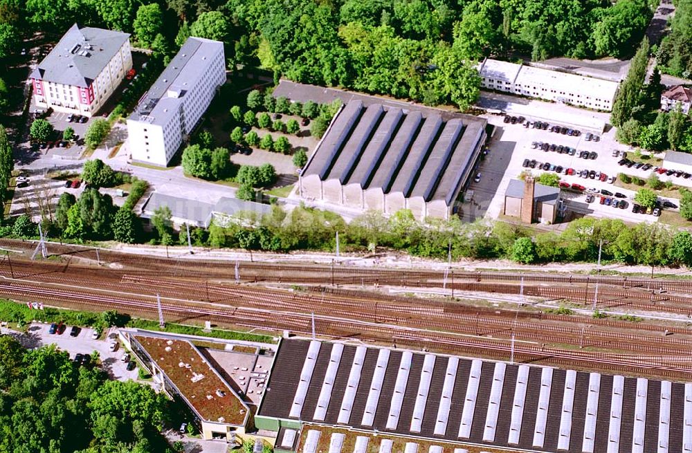 Luftbild Berlin -Grünau - S-Bahndepot der Berliner S-Bahn GmbH und Gelände der Bombadier AG östlich des S-Bahnhofs Grünau