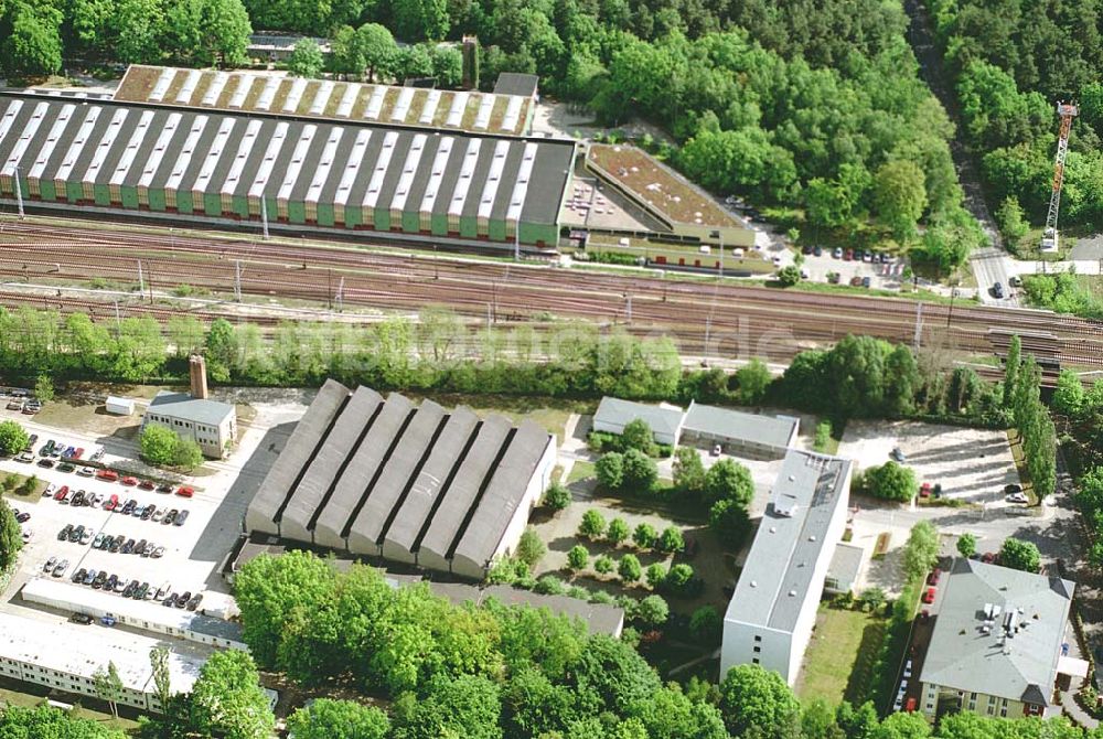 Luftaufnahme Berlin -Grünau - S-Bahndepot der Berliner S-Bahn GmbH und Gelände der Bombadier AG östlich des S-Bahnhofs Grünau