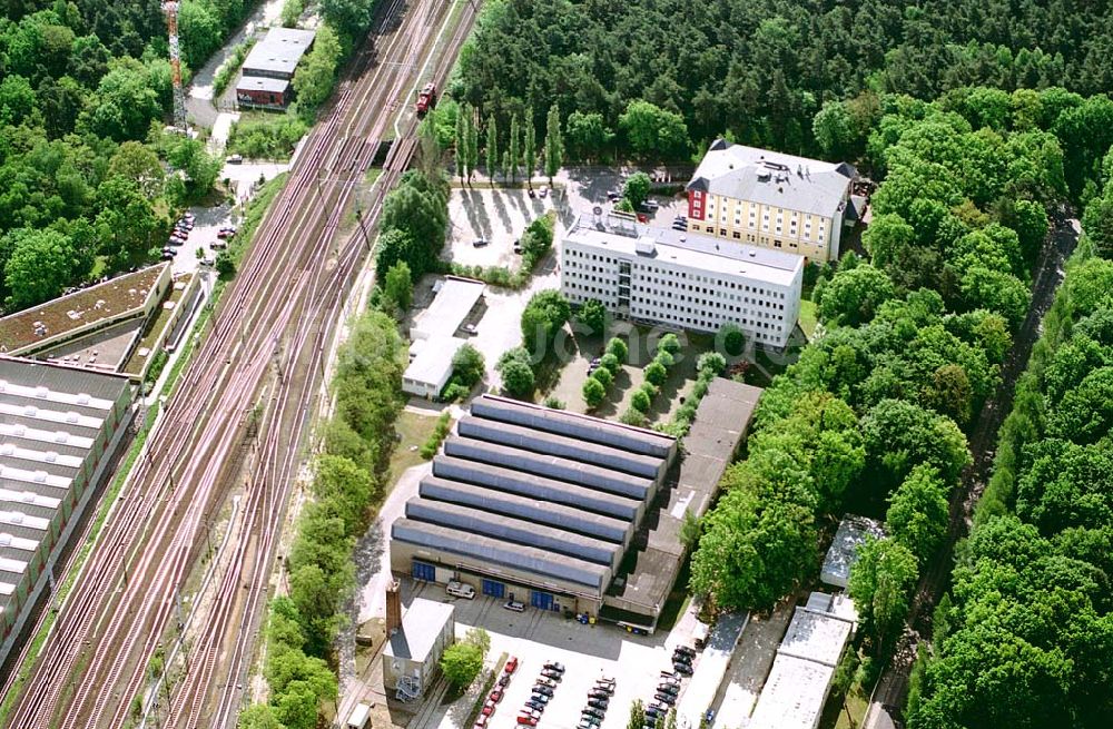 Luftbild Berlin -Grünau - S-Bahndepot der Berliner S-Bahn GmbH und Gelände der Bombadier AG östlich des S-Bahnhofs Grünau