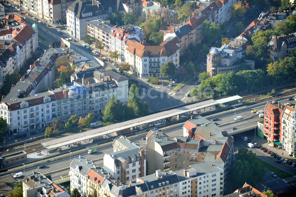 Luftbild Berlin - S-Bahnhof Bundesplatz in Berlin-Charlottenburg