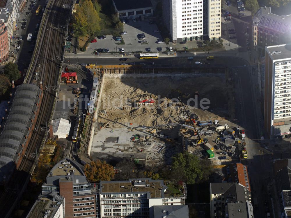 Berlin von oben - S-Bahnhof Hackeschen Markt an der Spandauer Brücke in Berlin-Mitte