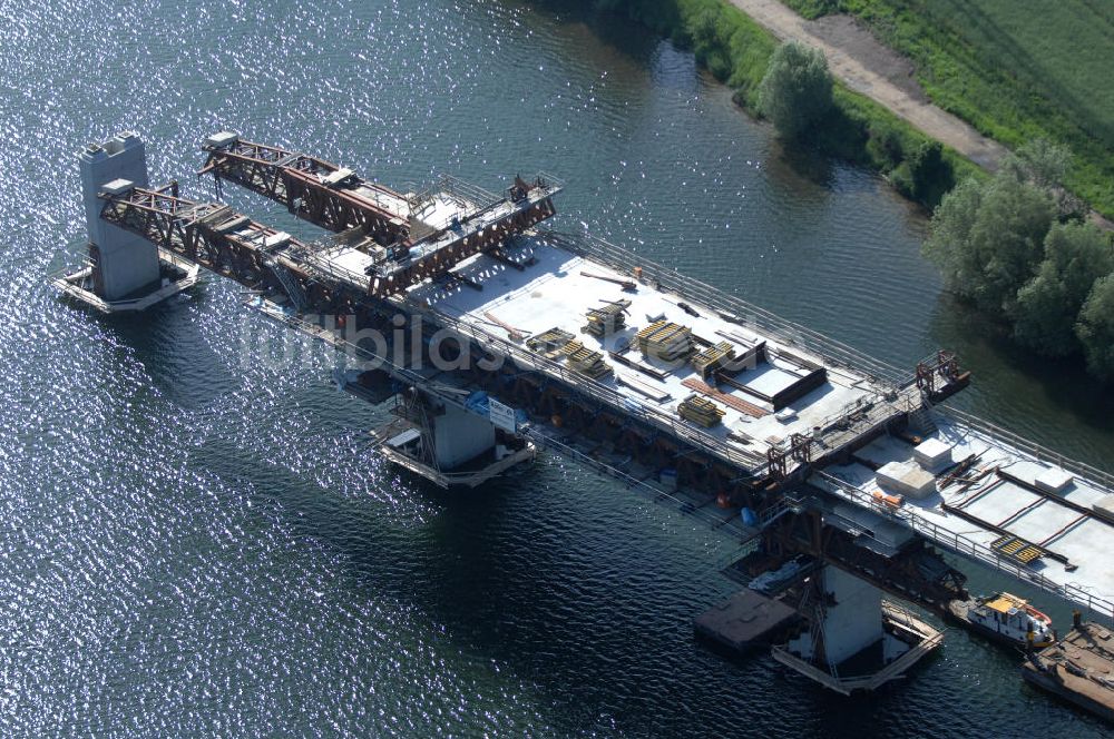 Rattmannsdorf von oben - Saale-Elster-Talbrücke über den Rattmannsdorfer See