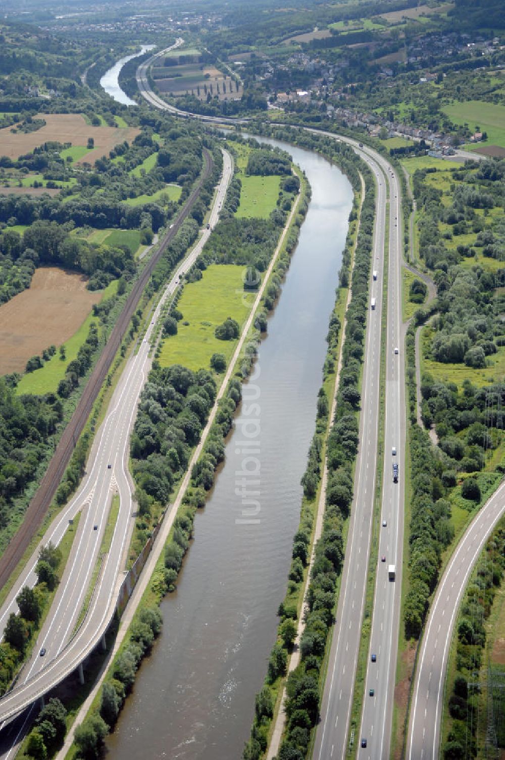 Mechern aus der Vogelperspektive: Saarverlauf bei Mechern