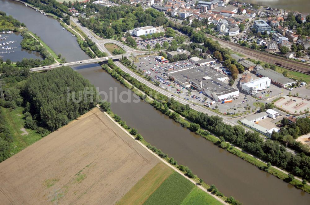 Merzig aus der Vogelperspektive: Saarverlauf bei Merzig