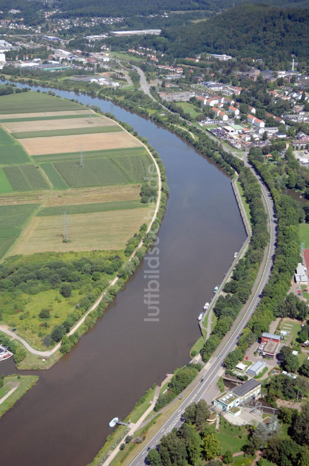 Merzig aus der Vogelperspektive: Saarverlauf bei Merzig