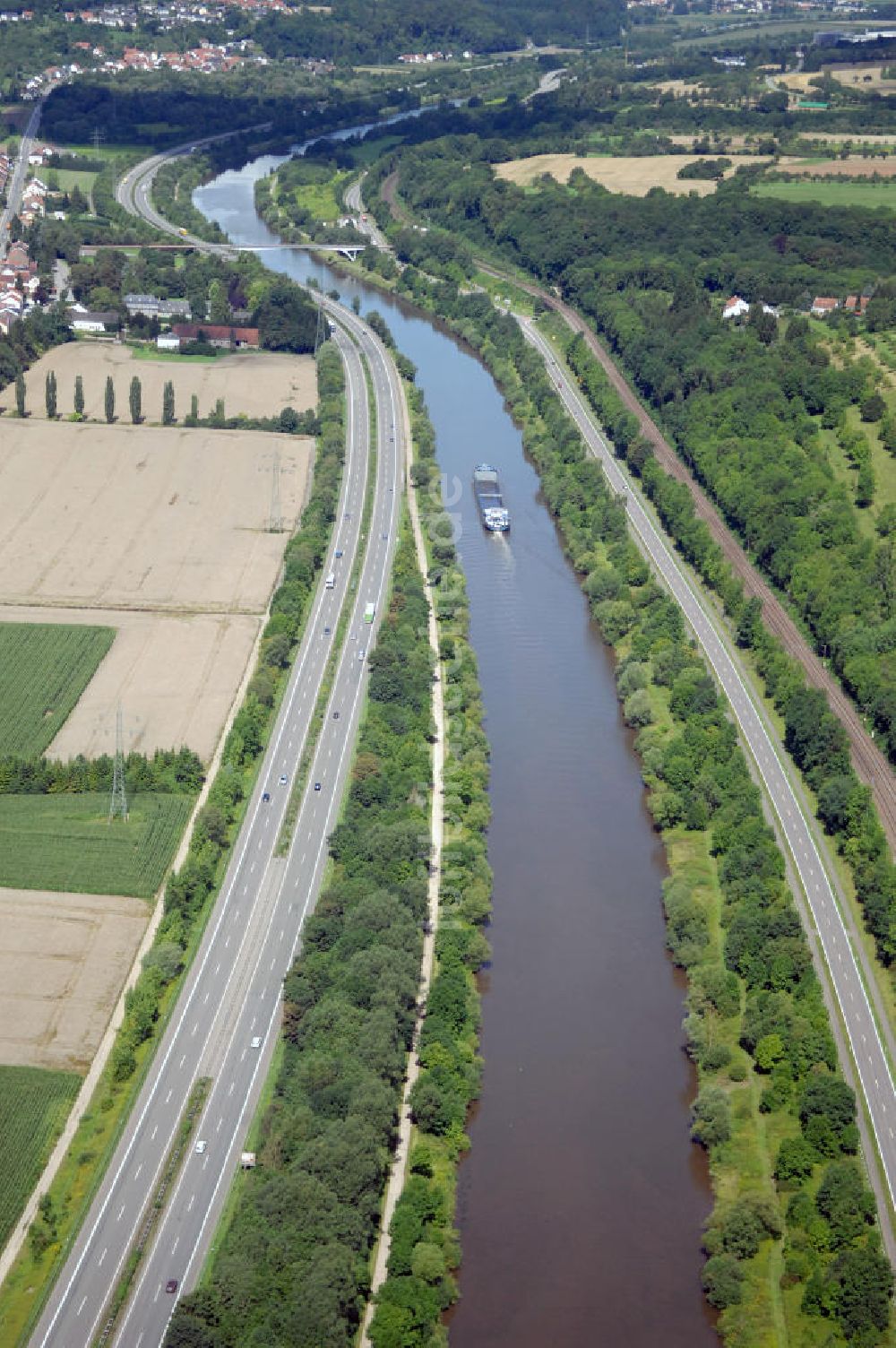 Saarfels aus der Vogelperspektive: Saarverlauf bei Saarfels