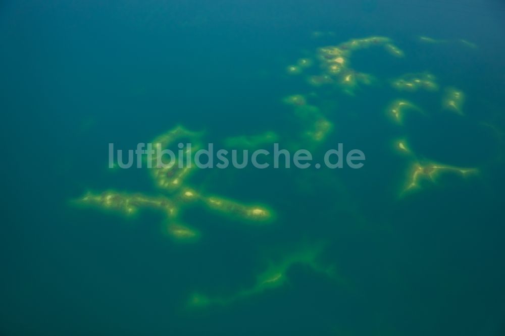 Luftaufnahme Voerde (Niederrhein) - Sandbank im Tenderingssee in Voerde (Niederrhein) im Bundesland Nordrhein-Westfalen - NRW, Deutschland