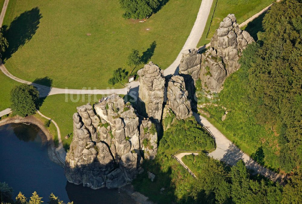 Luftbild Horn-Bad Meinberg - Sandstein- Felsformation Externsteine im Teutoburger Wald in Nordrhein-Westfalen