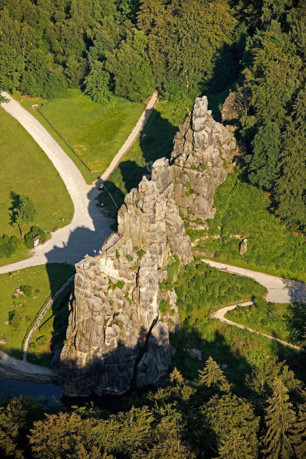 Luftbild Horn-Bad Meinberg - Sandstein- Felsformation Externsteine im Teutoburger Wald in Nordrhein-Westfalen