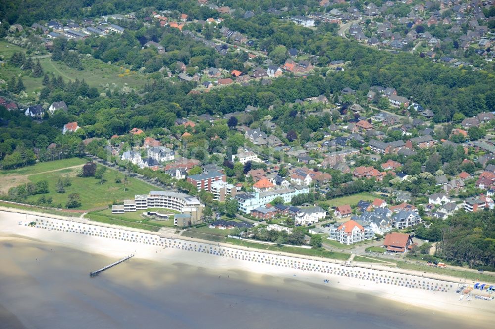 Wyk auf Föhr von oben - Sandstrand- Landschaft an der Nordsee auf der Insel Wyk auf Föhr im Bundesland Schleswig-Holstein