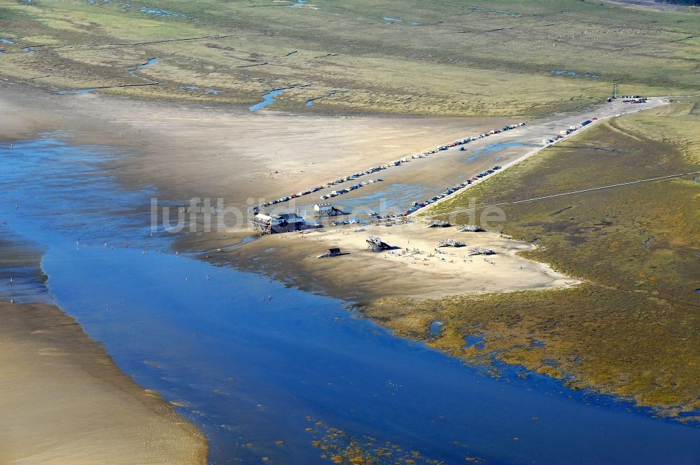 Sankt Peter-Ording aus der Vogelperspektive: Sandstrand- Landschaft an der Nordsee- Küste in Sankt Peter-Ording im Bundesland Schleswig-Holstein