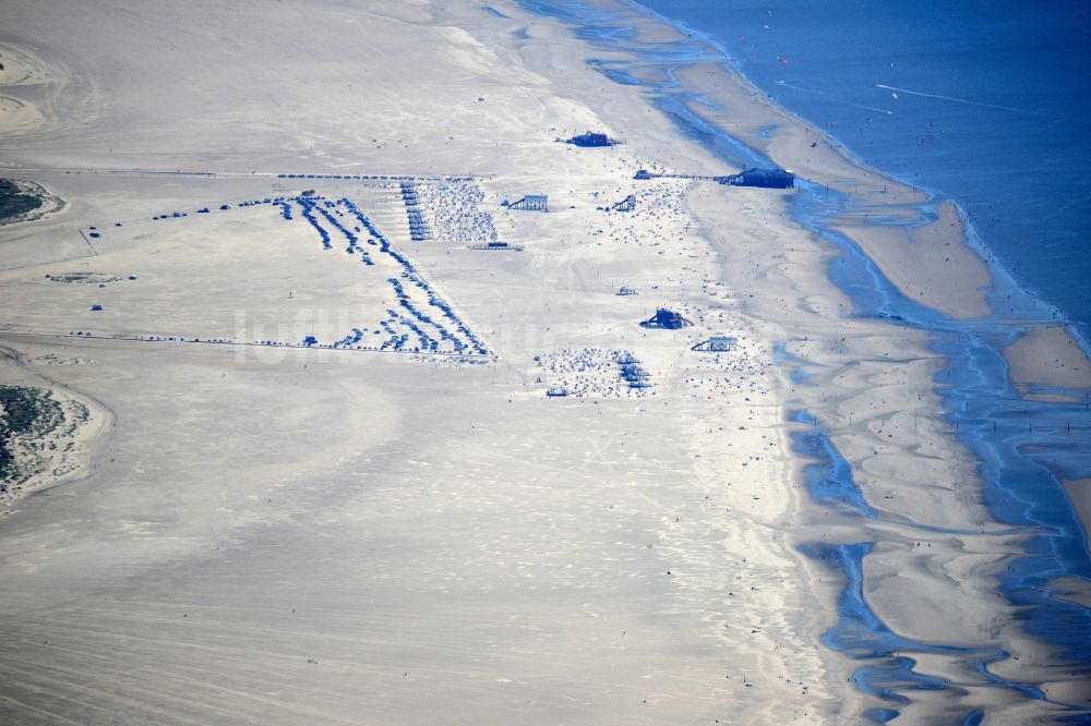 Luftbild Sankt Peter-Ording - Sandstrand- Landschaft an der Nordsee- Küste in Sankt Peter-Ording im Bundesland Schleswig-Holstein