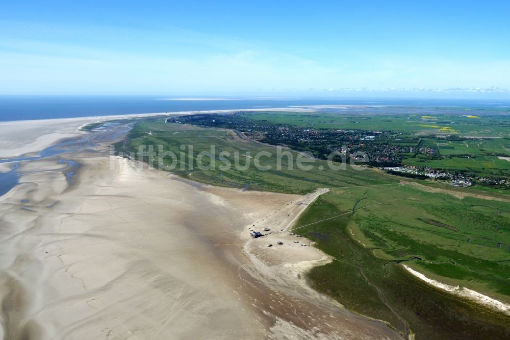 Luftaufnahme Sankt Peter-Ording - Sandstrand- Landschaft an der Nordsee- Küste in Sankt Peter-Ording im Bundesland Schleswig-Holstein