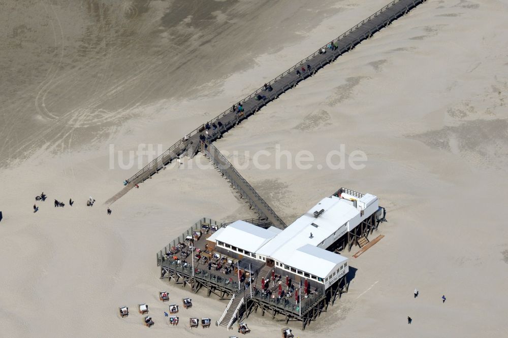 Luftaufnahme Sankt Peter-Ording - Sandstrand- Landschaft an der Nordsee- Küste in Sankt Peter-Ording im Bundesland Schleswig-Holstein