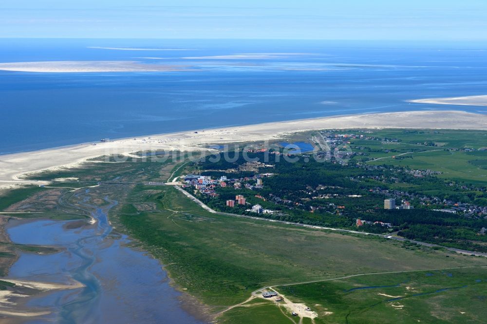 Luftbild Sankt Peter-Ording - Sandstrand- Landschaft an der Nordsee- Küste in Sankt Peter-Ording im Bundesland Schleswig-Holstein