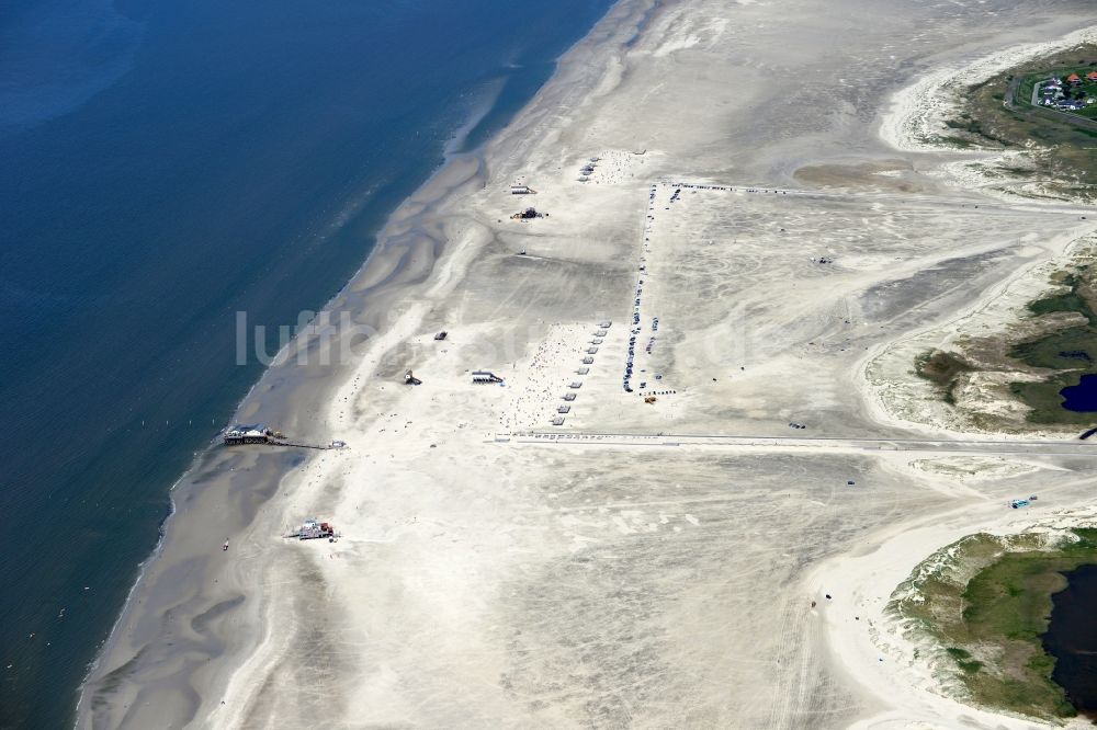 Luftbild Sankt Peter-Ording - Sandstrand- Landschaft an der Nordsee- Küste in Sankt Peter-Ording im Bundesland Schleswig-Holstein