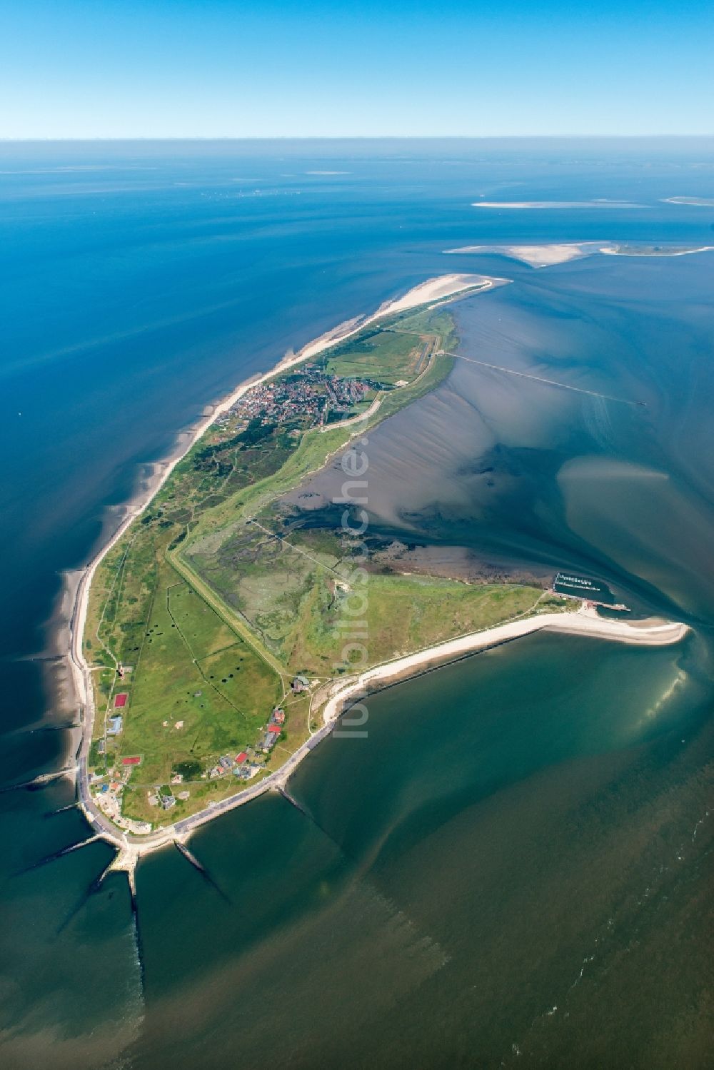 Luftbild Wangerooge - Sandstrand- Landschaft an der Nordsee- Küste in Wangerooge im Bundesland Niedersachsen