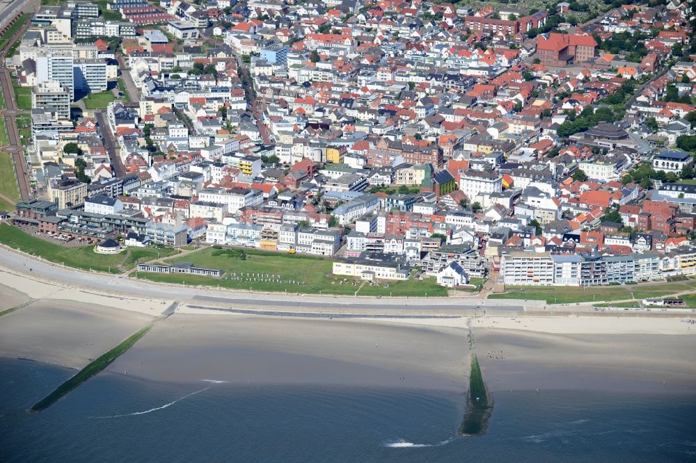 Luftaufnahme Norderney - Sandstrand- Landschaft an der Nordsee zur Insel Norderney im Bundesland Niedersachsen