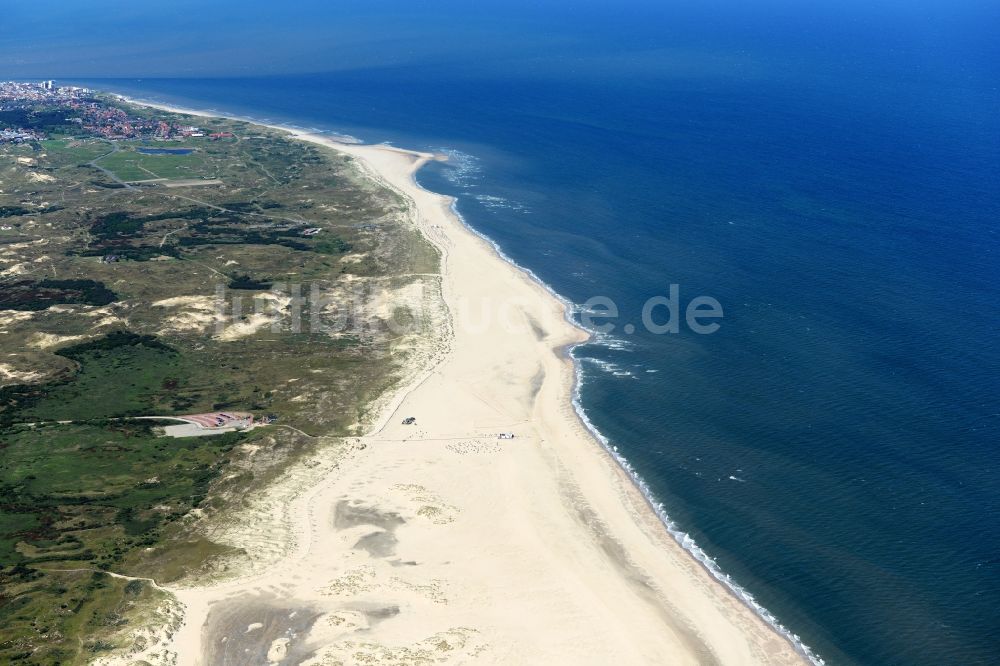 Luftbild Norderney - Sandstrand- Landschaft an der Nordsee zur Insel Norderney im Bundesland Niedersachsen