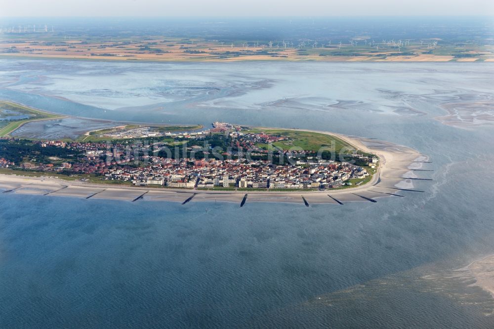 Luftaufnahme Norderney - Sandstrand- Landschaft an der Nordsee zur Insel Norderney im Bundesland Niedersachsen