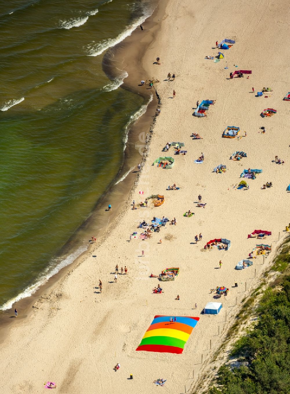 Luftbild Niechorze Horst - Sandstrand- Landschaft an der Ostsee in Niechorze Horst in Westpommern, Polen