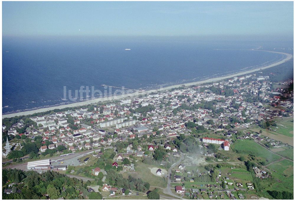 Luftaufnahme Seebad Heringsdorf - Sandstrand- Landschaft der Ostsee in Seebad Heringsdorf im Bundesland Mecklenburg-Vorpommern, Deutschland