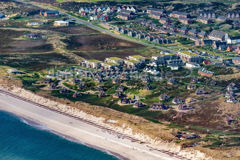 Hörnum (Sylt) aus der Vogelperspektive: Sandstrand- Landschaft Weststrand in Hörnum (Sylt) im Bundesland Schleswig-Holstein, Deutschland