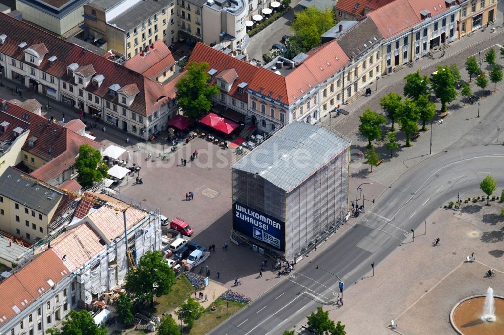 Luftbild Potsdam - Sanierung des Bauwerkes Brandenburger Tor am Luisenplatz im Ortsteil Innenstadt in Potsdam im Bundesland Brandenburg, Deutschland