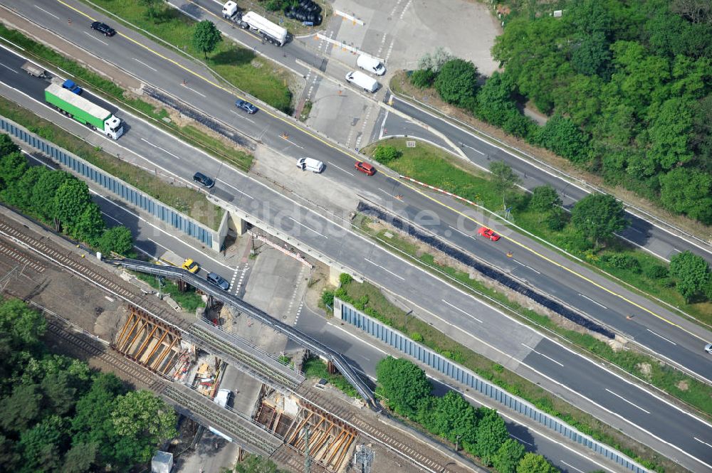  aus der Vogelperspektive: Sanierung von Brückenbauwerken der AVUS Stadtautobahn A115 / E51 am Hüttenweg im Grunewald