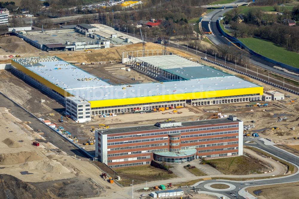 Bochum aus der Vogelperspektive: Sanierung eines Büro- und Geschäftshauses O-Werk in Bochum im Bundesland Nordrhein-Westfalen, Deutschland