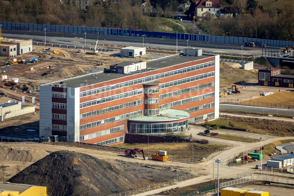 Bochum aus der Vogelperspektive: Sanierung eines Büro- und Geschäftshauses O-Werk in Bochum im Bundesland Nordrhein-Westfalen, Deutschland