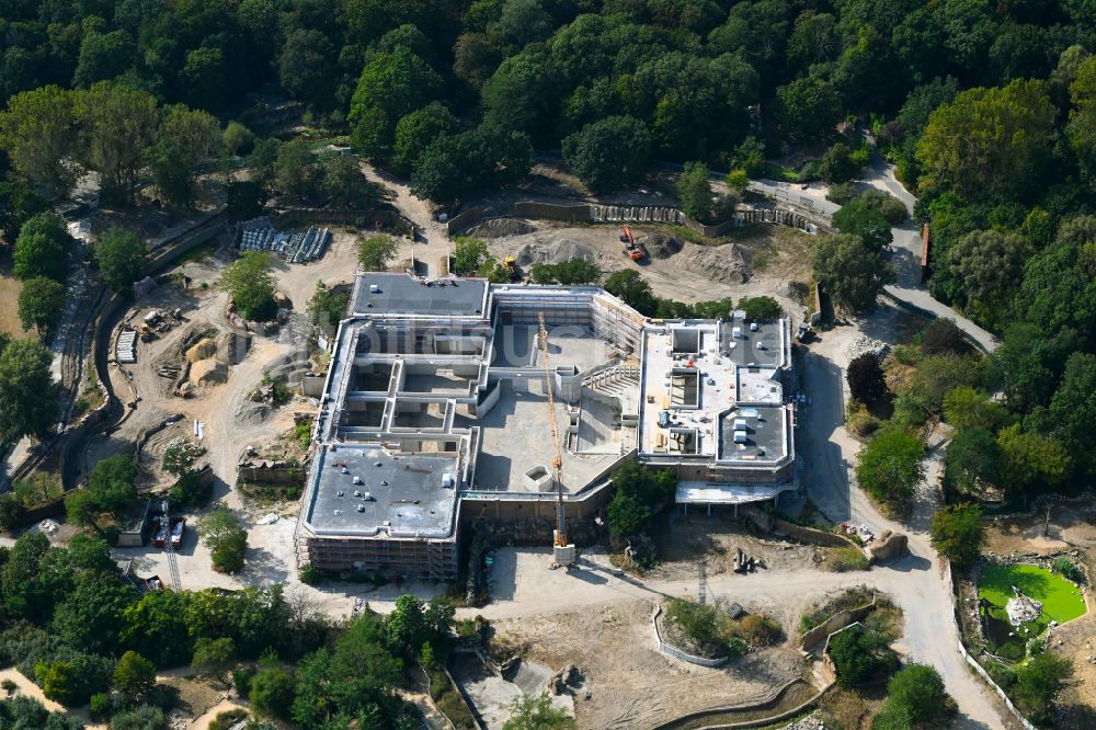 Luftaufnahme Berlin - Sanierung Gebaudekomplex Dickhauterhaus im Tierpark in Berlin, Deutschland