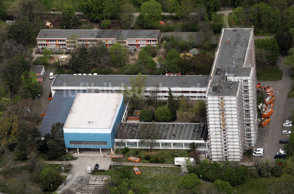 Luftbild Erfurt - Sanierung eines Gebäudekomplexes der Alte Parteischule in der Werner-Seelenbinder-Straße in Erfurt im Bundesland Thüringen, Deutschland