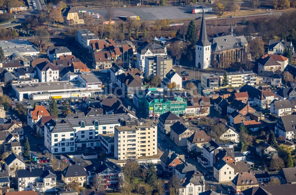 Luftbild Arnsberg - Sanierung eines Gebäudekomplexes an der Heinrich-Lübke-Straße Ecke Kneppergasse in Arnsberg im Bundesland Nordrhein-Westfalen, Deutschland