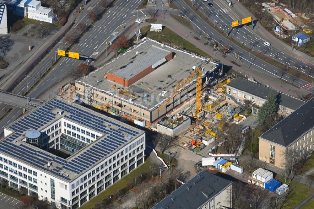 Dresden aus der Vogelperspektive: Sanierung eines Gebäudekomplexes der Mensa der TU Dresden an der Bergstraße im Ortsteil Räcknitz in Dresden im Bundesland Sachsen, Deutschland