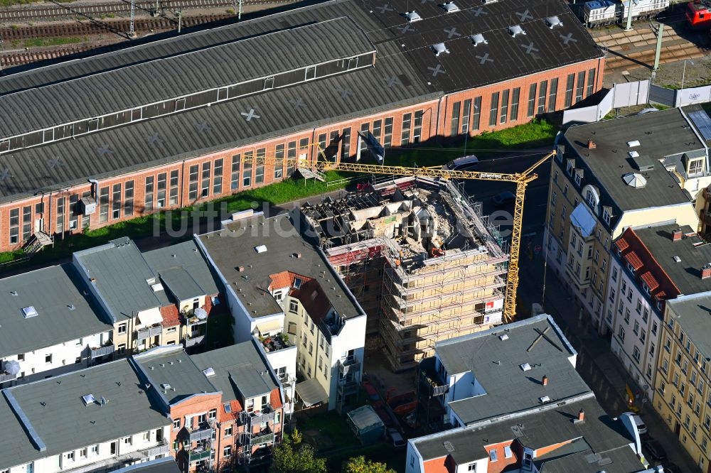 Halle (Saale) aus der Vogelperspektive: Sanierung eines Gebäudekomplexes Volkmannstraße Ecke Krukenbergstraße in Halle (Saale) im Bundesland Sachsen-Anhalt, Deutschland