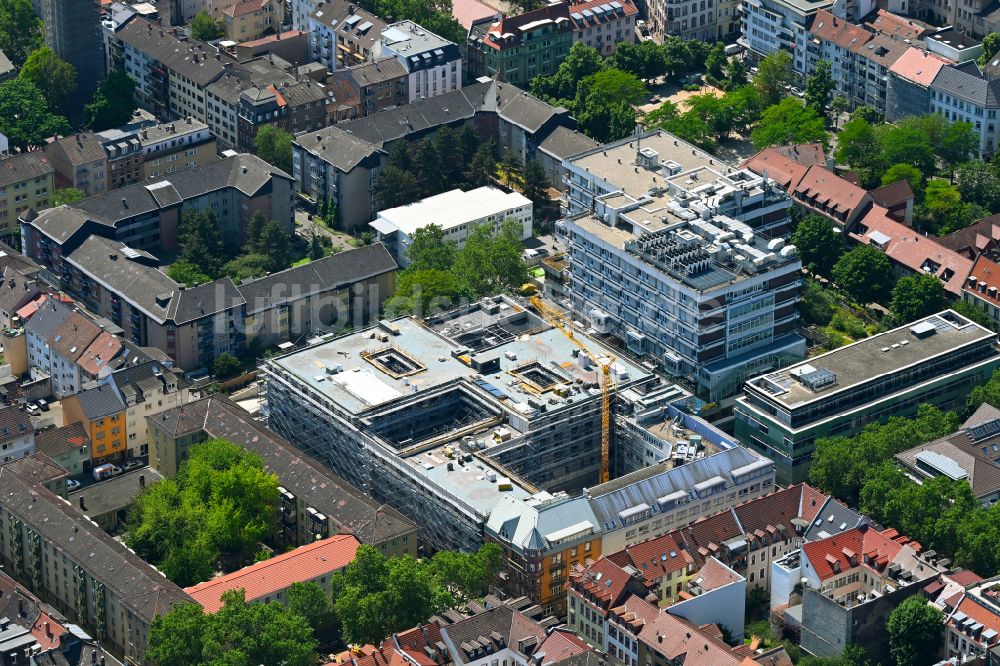 Luftaufnahme Mannheim - Sanierung eines Gebäudekomplexes und Wohnhauses in Mannheim im Bundesland Baden-Württemberg, Deutschland