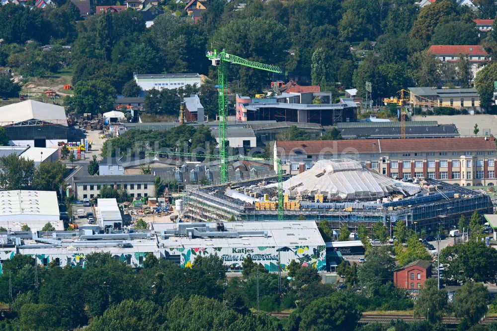 Luftbild Potsdam - Sanierung Lokzirkus - alte Lokhalle im Ortsteil Babelsberg in Potsdam im Bundesland Brandenburg, Deutschland