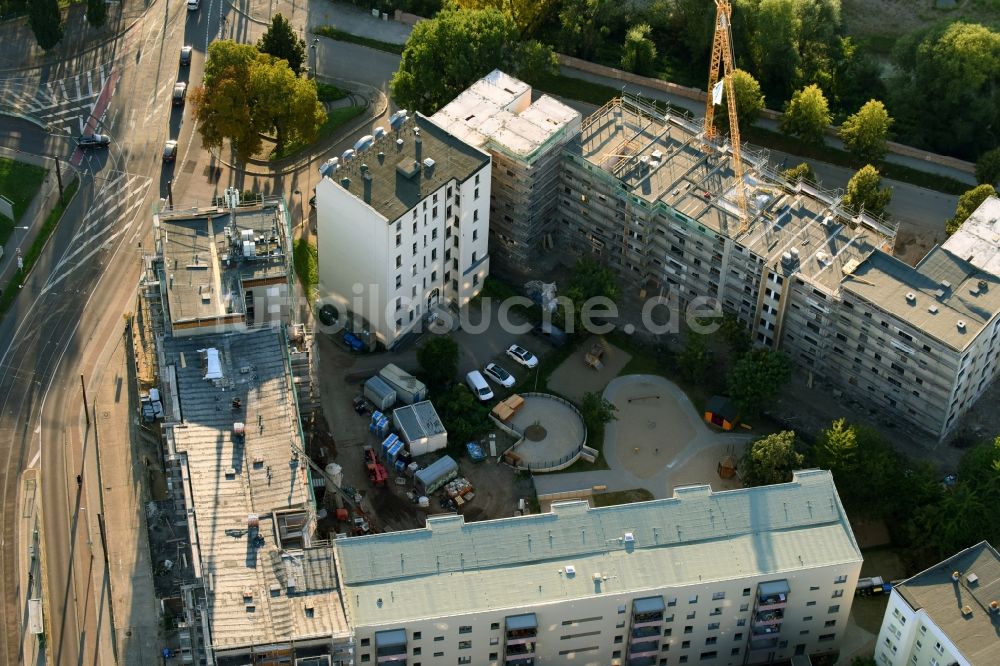 Magdeburg aus der Vogelperspektive: Sanierung und Modernisierung einer Plattenbau- Wohnsiedlung der impars Immobiliengesellschaft mbH an der Bandwirkerstraße in Magdeburg im Bundesland Sachsen-Anhalt, Deutschland