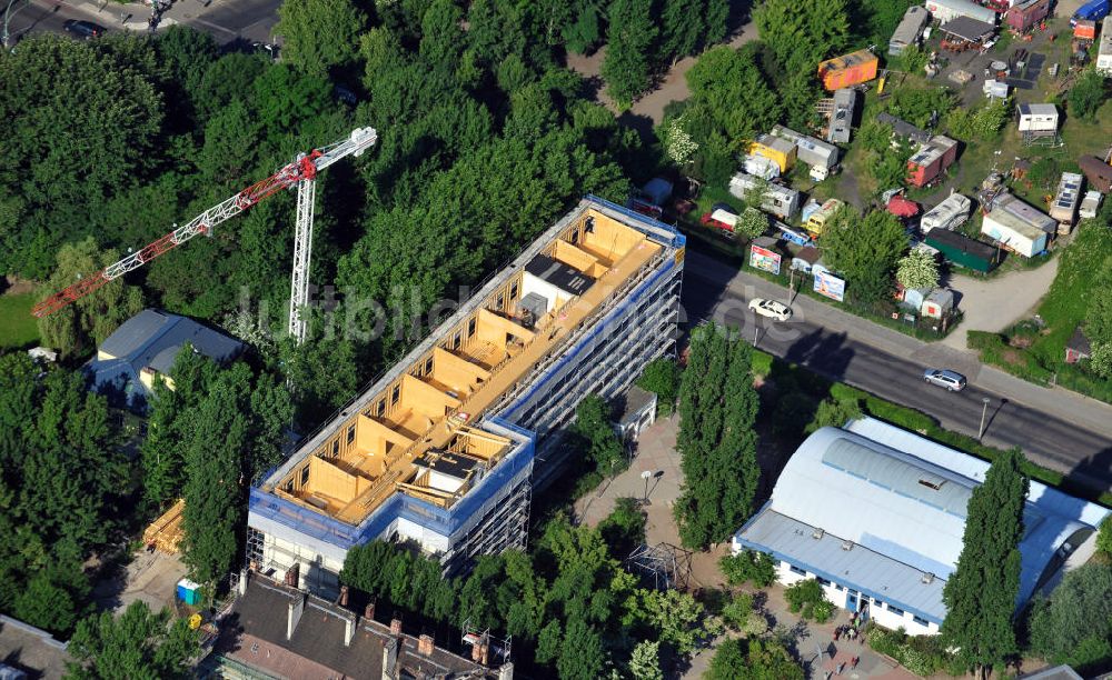 Luftbild Berlin - Sanierung Modersohn Grundschule in Berlin-Friedrichshain