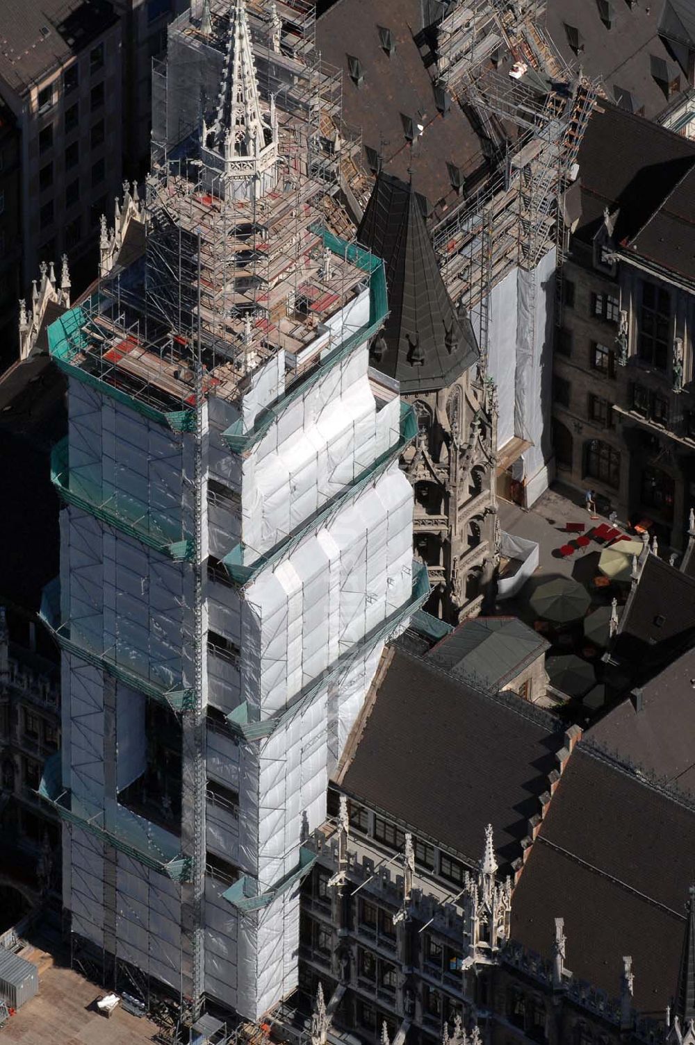 München von oben - Sanierung Neues Rathaus München