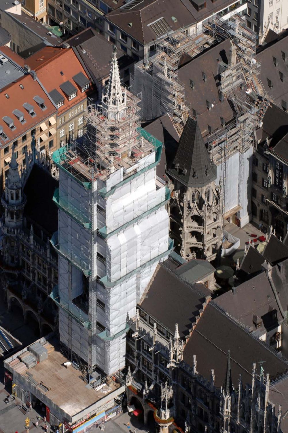 München aus der Vogelperspektive: Sanierung Neues Rathaus München