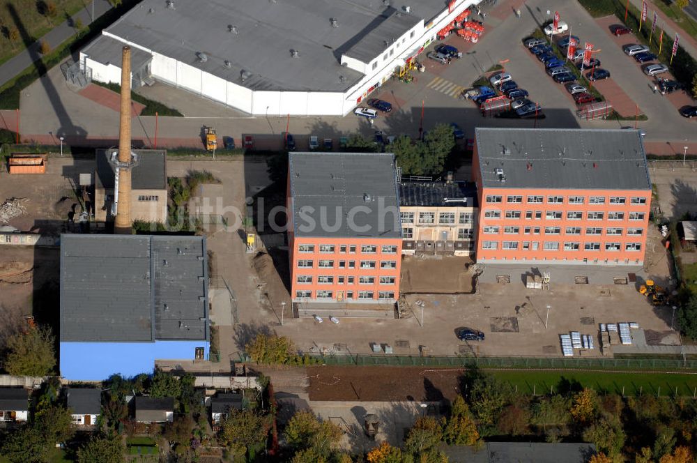 Luftaufnahme Magdeburg - Sanierung Sport-Sekundarschule Hans Schellheimer / Grundschule Am Brückfeld in Magdeburg