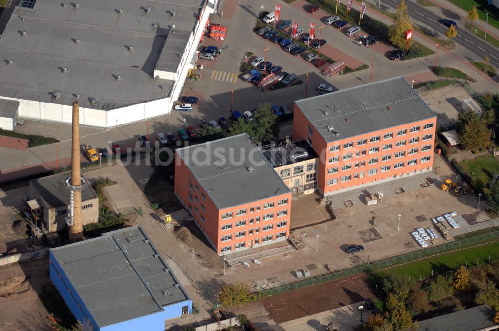 Magdeburg von oben - Sanierung Sport-Sekundarschule Hans Schellheimer / Grundschule Am Brückfeld in Magdeburg