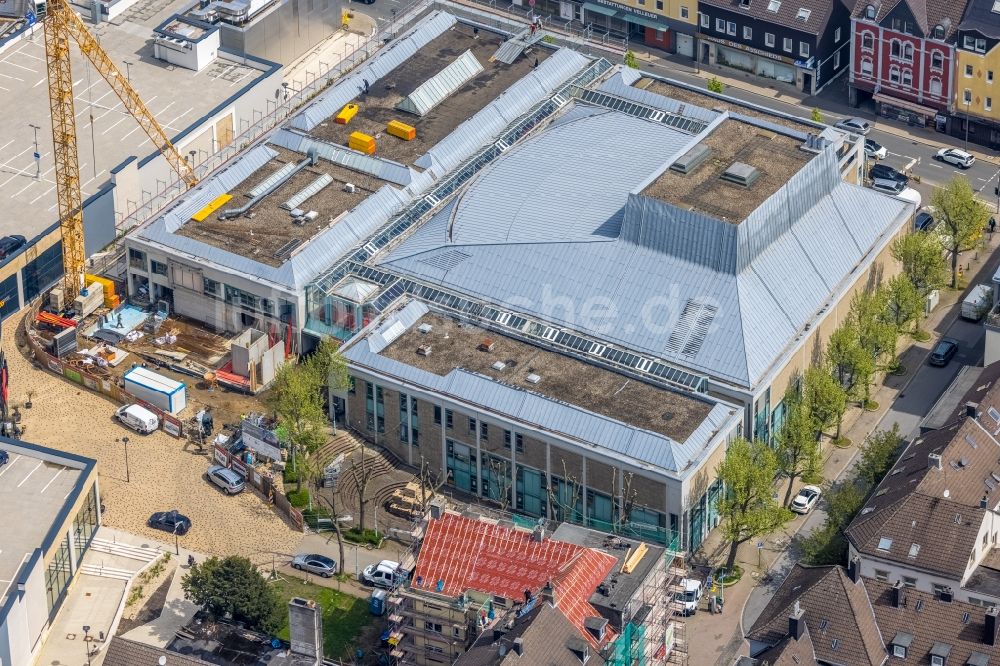 Luftbild Velbert - Sanierung der Veranstaltungshalle des Forum Niederberg an der Oststraße in Velbert im Bundesland Nordrhein-Westfalen, Deutschland