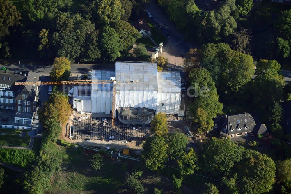 Hamburg aus der Vogelperspektive: Sanierung der Villa des Institut für Schifffahrts- und Marinegeschichte an der Elbchaussee in Hamburg