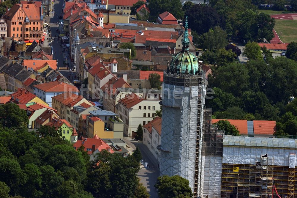 Wittenberg von oben - Sanierungs- , Umbau- und Restaurationsarbeiten an Turm und Kirchenbauten der Schlosskirche in Wittenberg in Sachsen-Anhalt