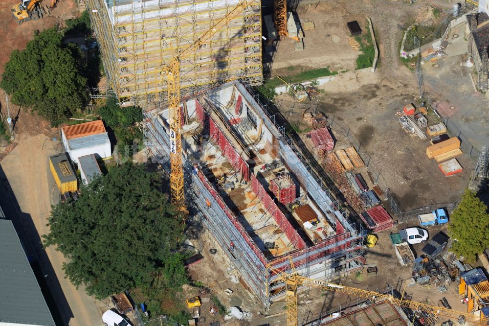 Luftaufnahme Lutherstadt Wittenberg - Sanierungs- , Umbau- und Restaurationsarbeiten an Turm und Kirchenbauten der Schlosskirche in Wittenberg in Sachsen-Anhalt